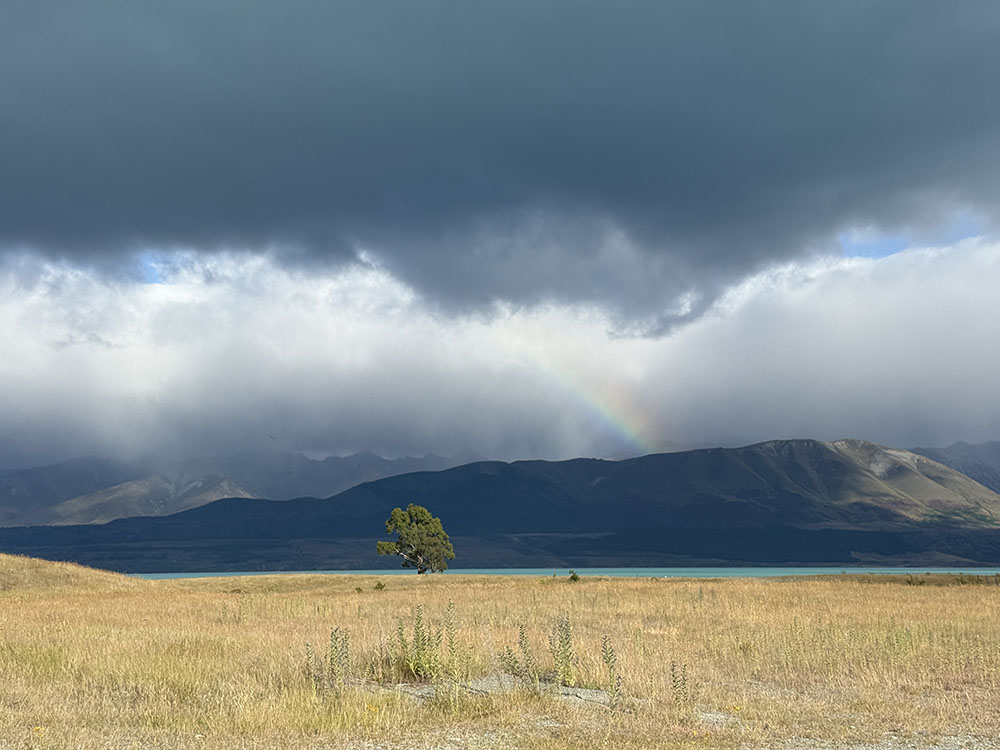 Lake Pukaki New Zealand A2O