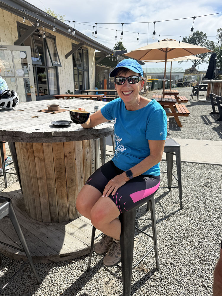 Alps 2 Ocean coffee shop stop